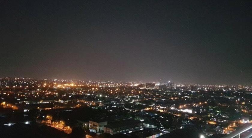 My Tower Hotel Surabaya Exterior foto